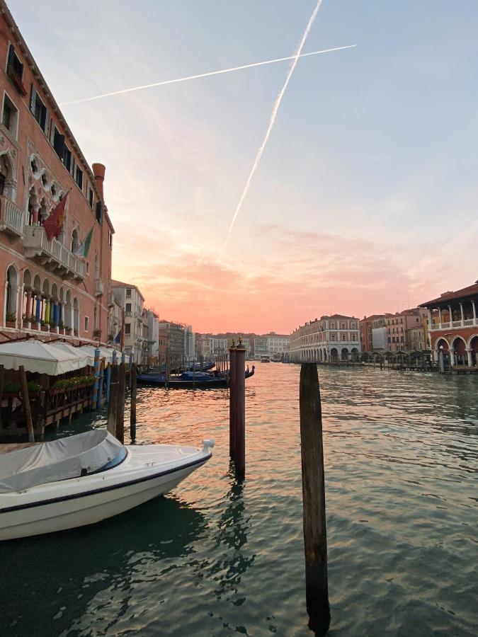 Friari Suite-Luxury Apt. Close To Rialto Bridge Veneţia Exterior foto
