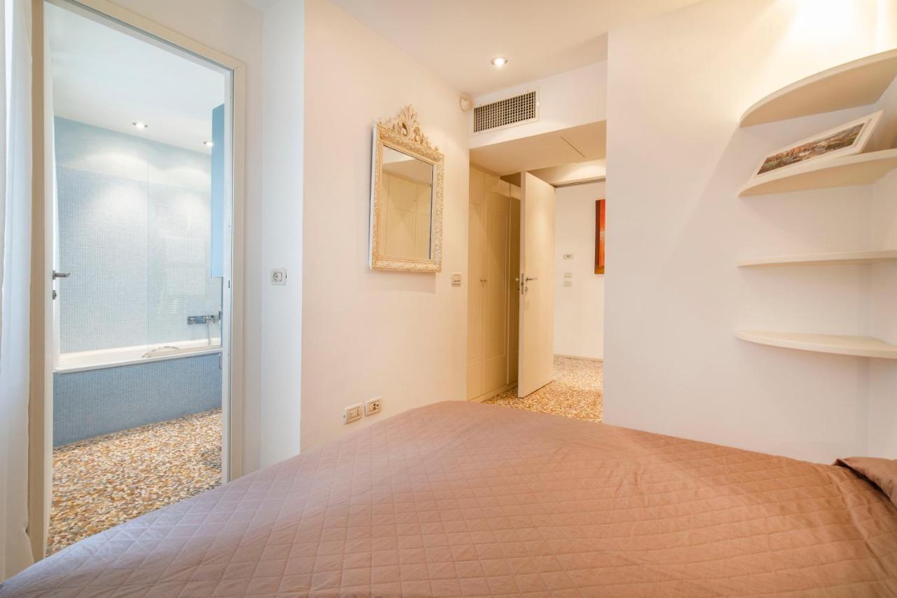 Friari Suite-Luxury Apt. Close To Rialto Bridge Veneţia Exterior foto